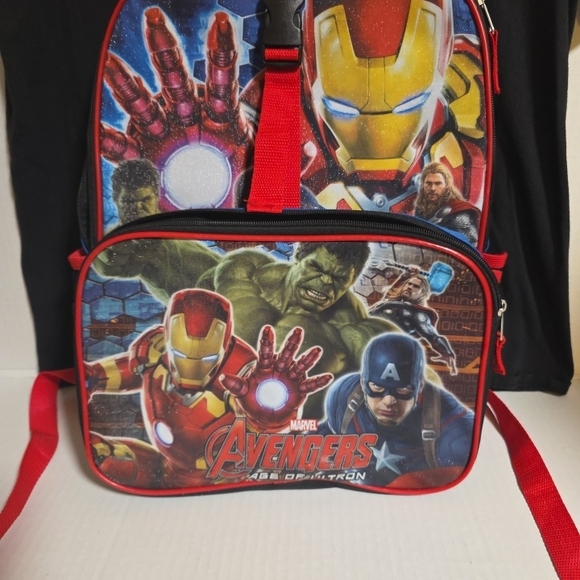 Marvel Avengers Red and Blue Backpack - Picture 3 of 5